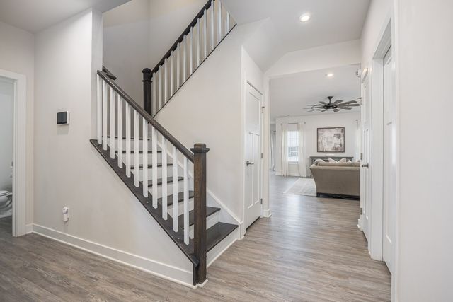 1610 Lila Dr, Murfreesboro, TN 37128