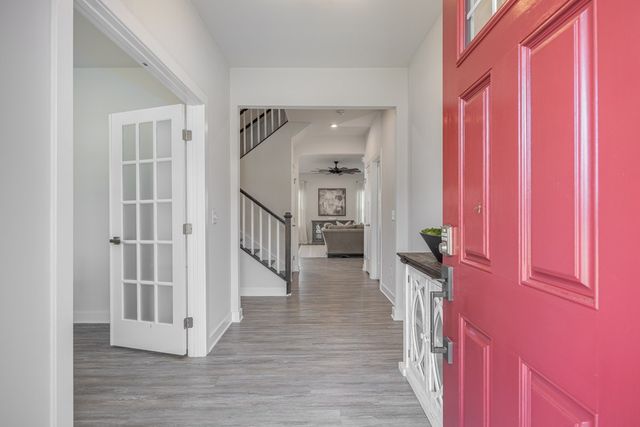 1610 Lila Dr, Murfreesboro, TN 37128