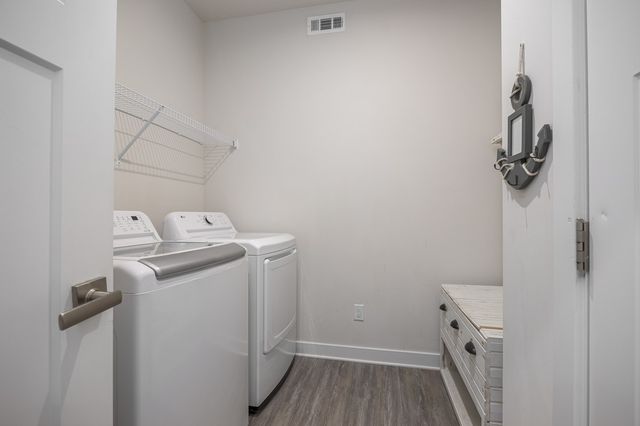 1610 Lila Dr, Murfreesboro, TN 37128