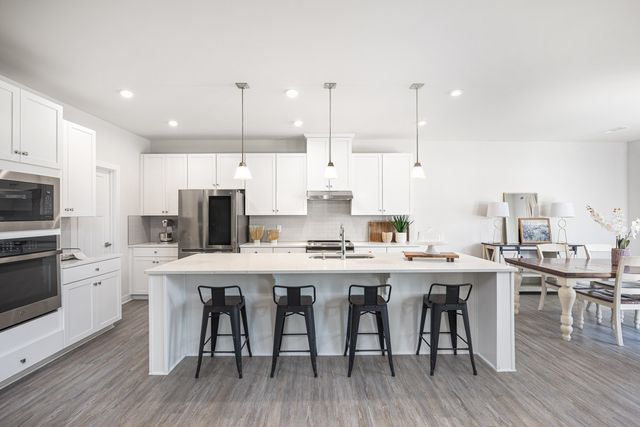 1610 Lila Dr, Murfreesboro, TN 37128