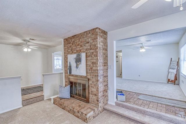 2704 Yorkshire Avenue, Moore, OK 73160