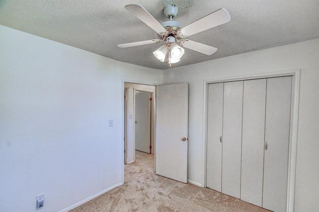 2704 Yorkshire Avenue, Moore, OK 73160