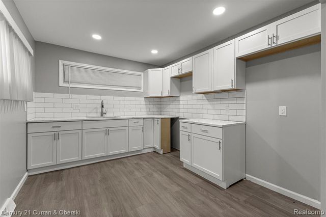 1587 Reo Avenue, Lincoln Park, MI 48146