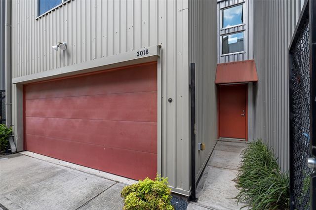 3018 Commerce Street, Houston, TX 77003