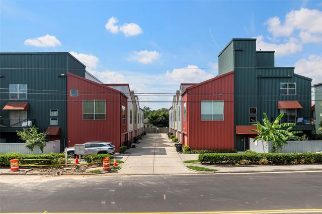 3018 Commerce Street, Houston, TX 77003