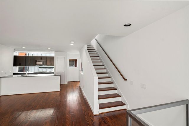 3018 Commerce Street, Houston, TX 77003