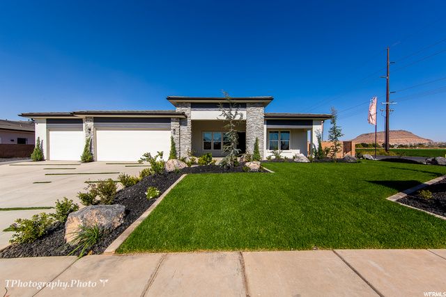 56 W ELINOR LN, Washington, UT 84780