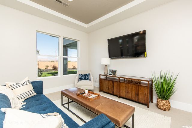 56 W ELINOR LN, Washington, UT 84780