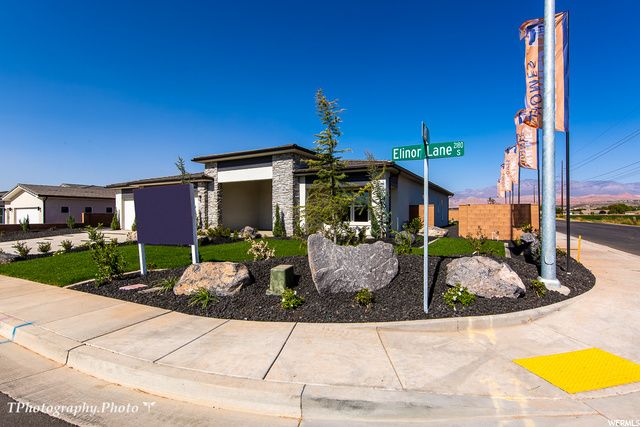 56 W ELINOR LN, Washington, UT 84780