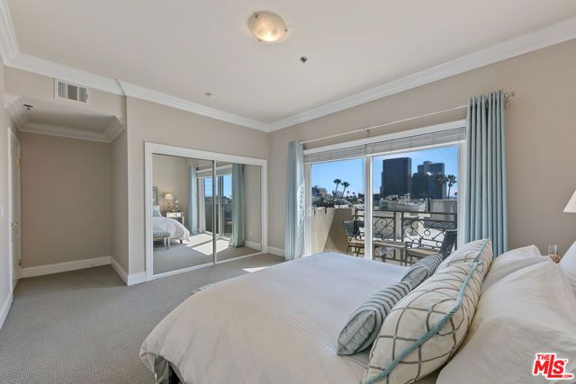 11840 Dorothy Street 402, Los Angeles, CA 90049