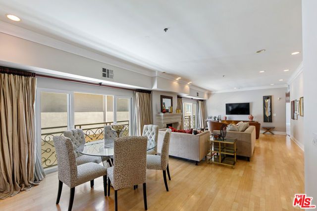 11840 Dorothy Street 402, Los Angeles, CA 90049