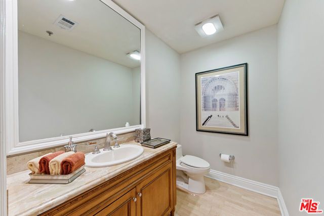 11840 Dorothy Street 402, Los Angeles, CA 90049