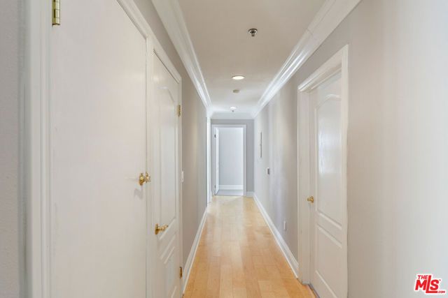 11840 Dorothy Street 402, Los Angeles, CA 90049