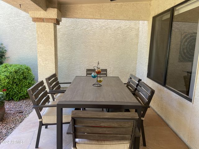 9734 W KERRY Lane, Peoria, AZ 85382