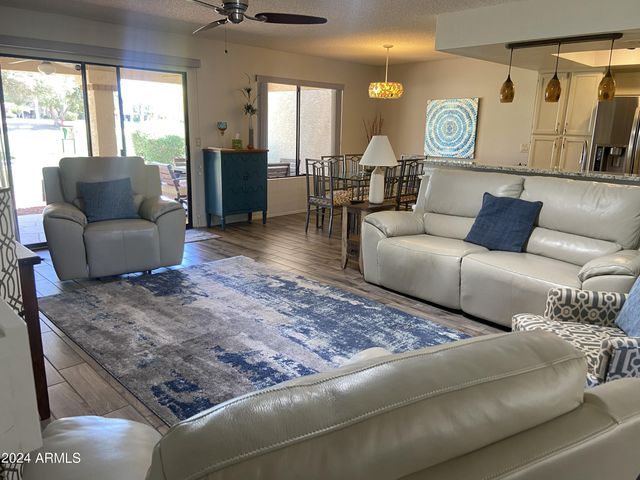 9734 W KERRY Lane, Peoria, AZ 85382