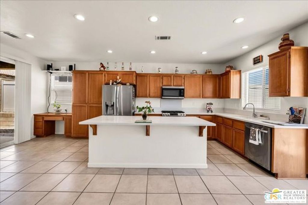 62466 N Starcross Drive, Desert Hot Springs, CA 92240