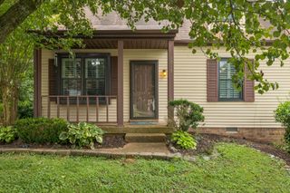 3215 E Lake Dr, Nashville, TN 37214