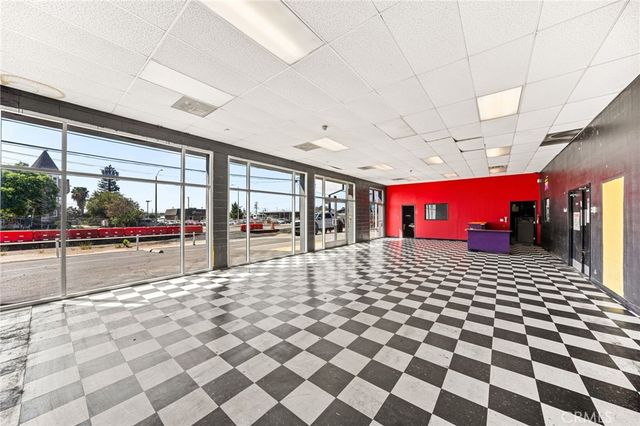 960 West Holt Boulevard, Ontario, CA 91762
