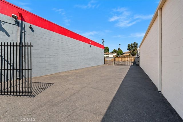 960 West Holt Boulevard, Ontario, CA 91762