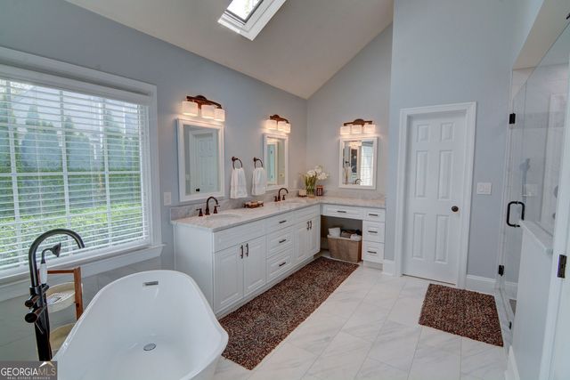 3660 Highcroft Circle NW, Peachtree Corners, GA 30092