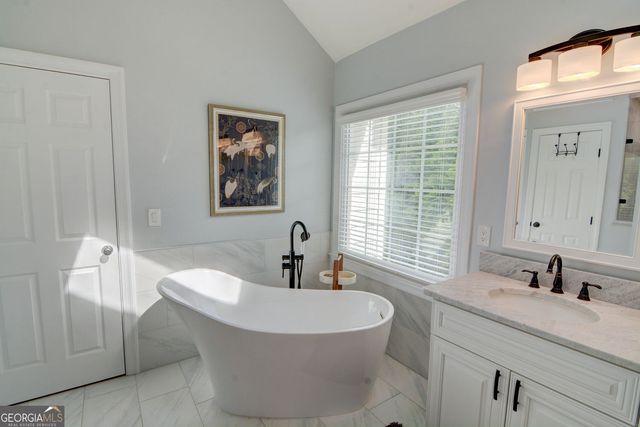 3660 Highcroft Circle NW, Peachtree Corners, GA 30092