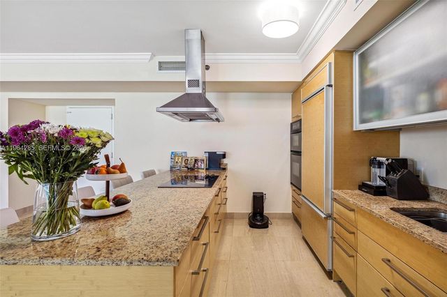 1800 S Ocean Dr 1010, Hallandale Beach, FL 33009