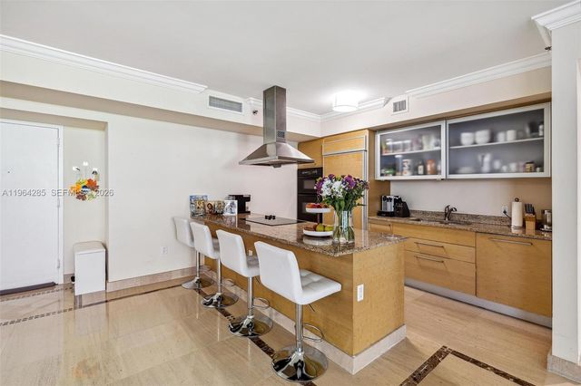 1800 S Ocean Dr 1010, Hallandale Beach, FL 33009