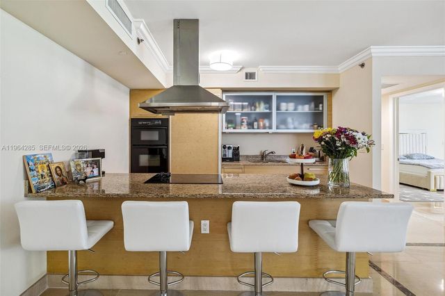 1800 S Ocean Dr 1010, Hallandale Beach, FL 33009