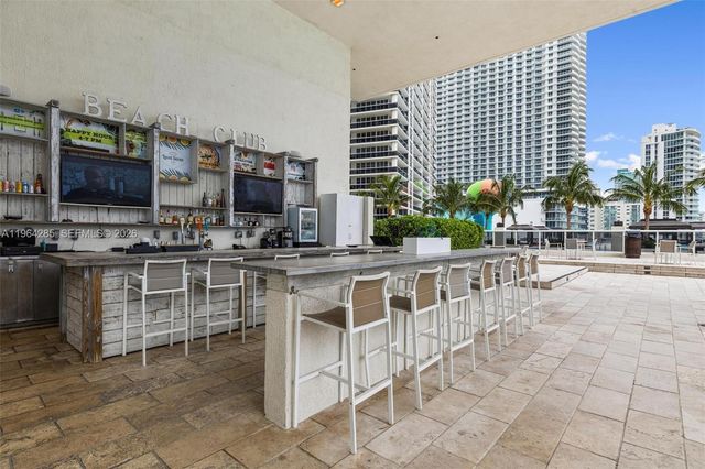 1800 S Ocean Dr 1010, Hallandale Beach, FL 33009