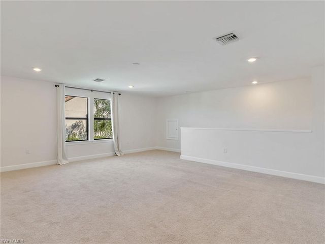 19221 Zephyr Lily CT, Estero, FL 33928