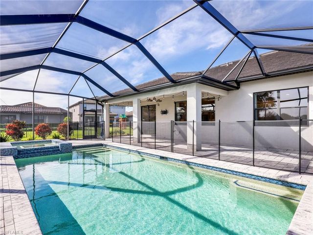 19221 Zephyr Lily CT, Estero, FL 33928