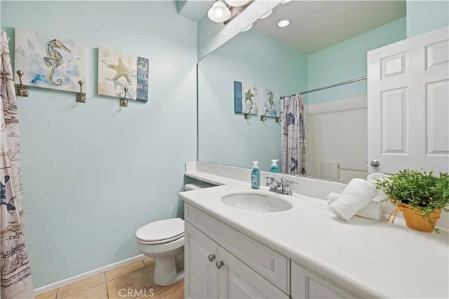 24085 Avocado Lane, Valencia, CA 91354