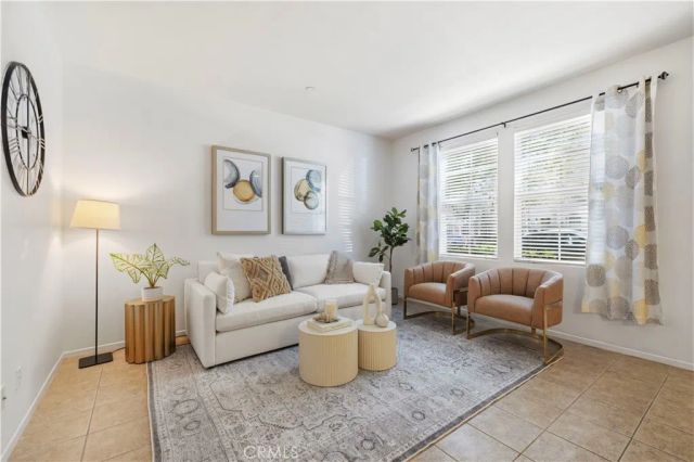 24085 Avocado Lane, Valencia, CA 91354