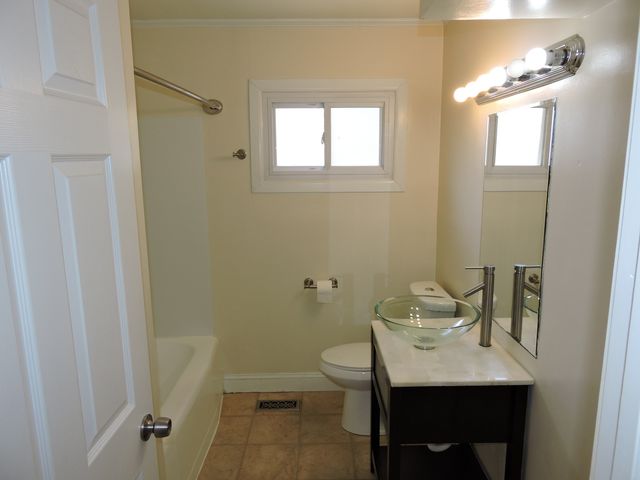 18 E Rocket Circle, Park Forest, IL 60466