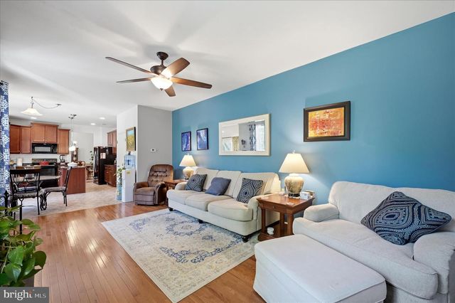 561 CHICKAMAUGA DR, Harpers Ferry, WV 25425