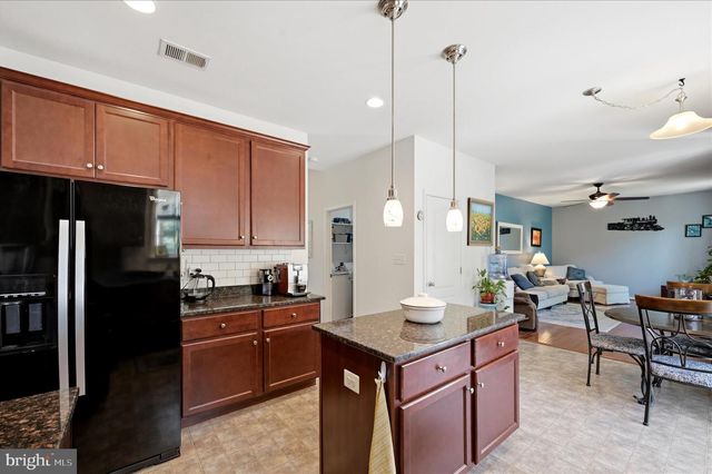 561 CHICKAMAUGA DR, Harpers Ferry, WV 25425