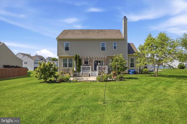 561 CHICKAMAUGA DR, Harpers Ferry, WV 25425