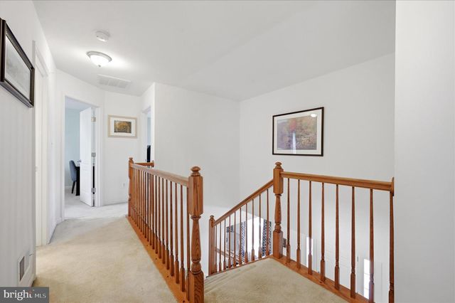 561 CHICKAMAUGA DR, Harpers Ferry, WV 25425