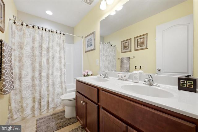 561 CHICKAMAUGA DR, Harpers Ferry, WV 25425