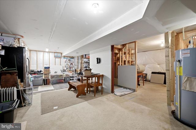 561 CHICKAMAUGA DR, Harpers Ferry, WV 25425