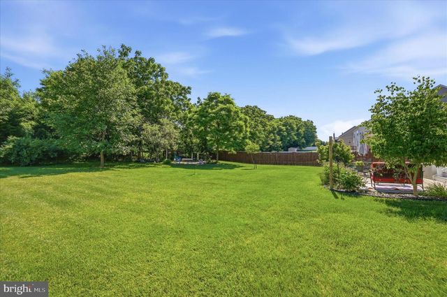 561 CHICKAMAUGA DR, Harpers Ferry, WV 25425