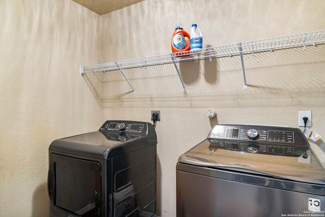 9668 NUECES CYN, San Antonio, TX 78251