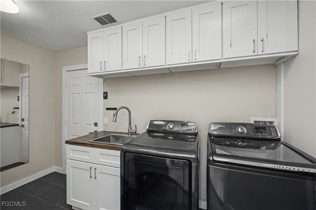 15141 Sam Snead LN, North Fort Myers, FL 33917