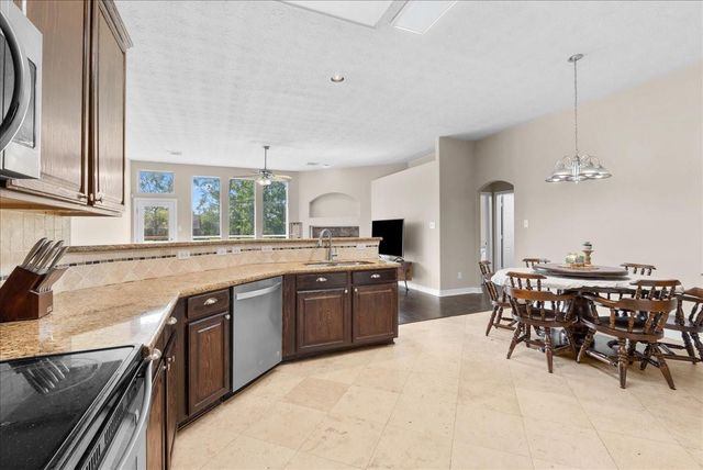 1518 William Trace, Baytown, TX 77523