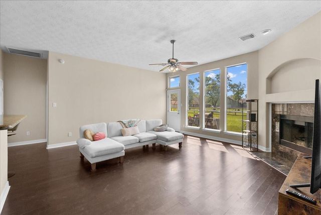 1518 William Trace, Baytown, TX 77523