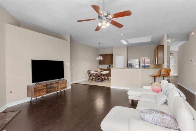 1518 William Trace, Baytown, TX 77523