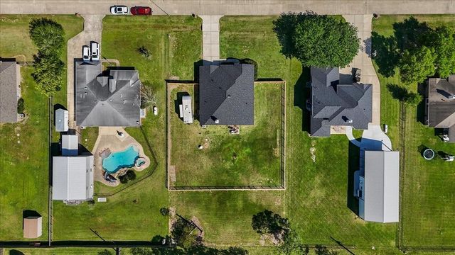 1518 William Trace, Baytown, TX 77523