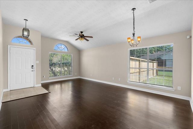 1518 William Trace, Baytown, TX 77523