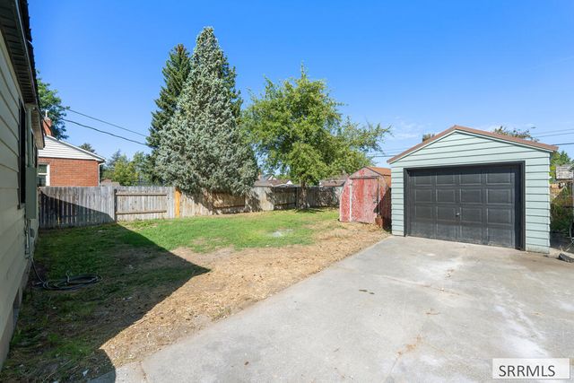 252 W 16th Street, Idaho Falls, ID 83402