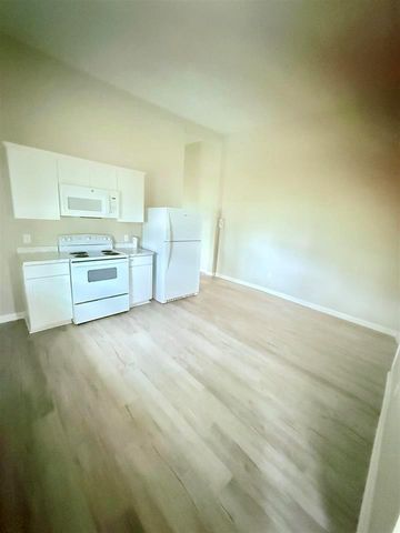 2105 Laurel Avenue A, Beaumont, TX 77701